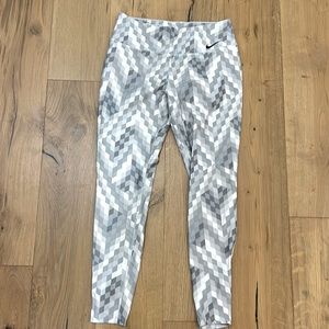 Nike Athletic Leggings Woman’s Large